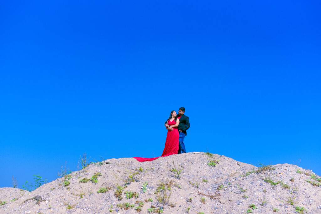 Pre-wedding shoot in Blue & Red